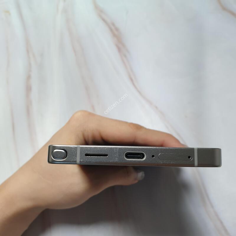 LG ������ S25��Ʈ�� ƼŸ������ 512G S�� �Ǹ��մϴ�