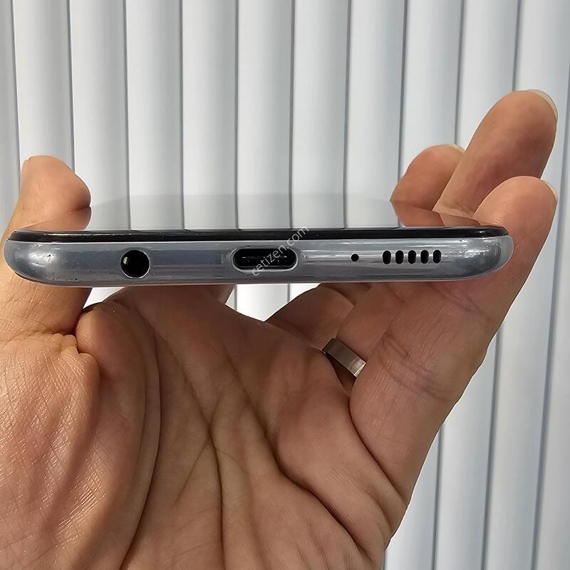 ������A30 �Ǹ��մϴ�.