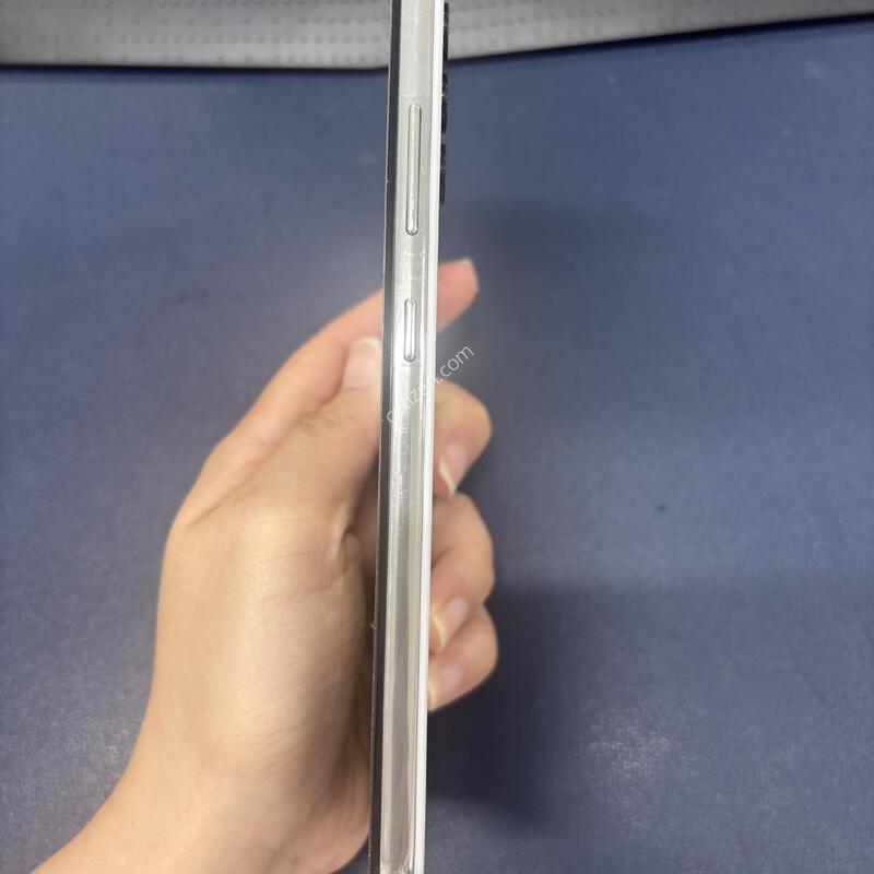 SM-A325N ȭ��Ʈ (64GB) ����� �Ǹ��մϴ�.