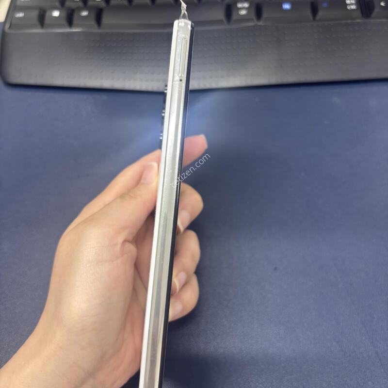 SM-A325N ȭ��Ʈ (64GB) ����� �Ǹ��մϴ�.