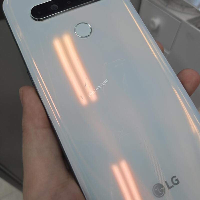 ����SS�� LG Q61 ȭ��Ʈ 64GB ���ܻ� ������ ����� ��Ư��