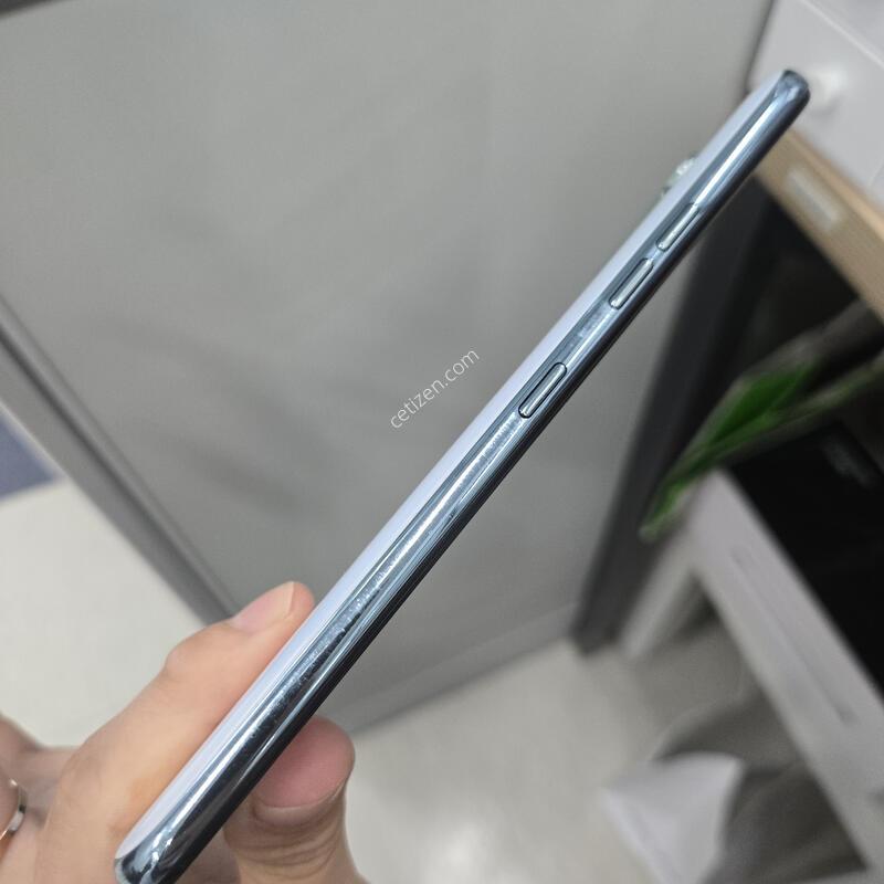 ����SS�� LG Q61 ȭ��Ʈ 64GB ���ܻ� ������ ����� ��Ư��