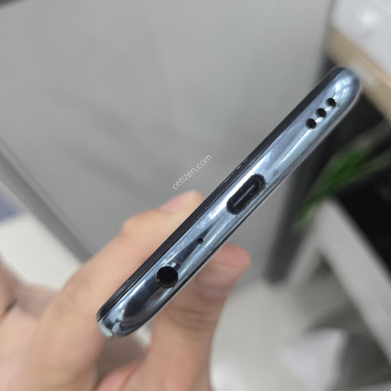 ����SS�� LG Q61 ȭ��Ʈ 64GB ���ܻ� ������ ����� ��Ư��