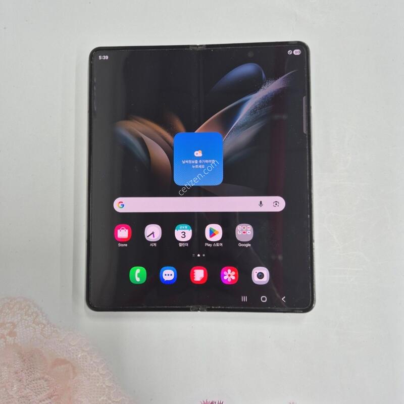 ����������4 �׷��̱׸� 256GB