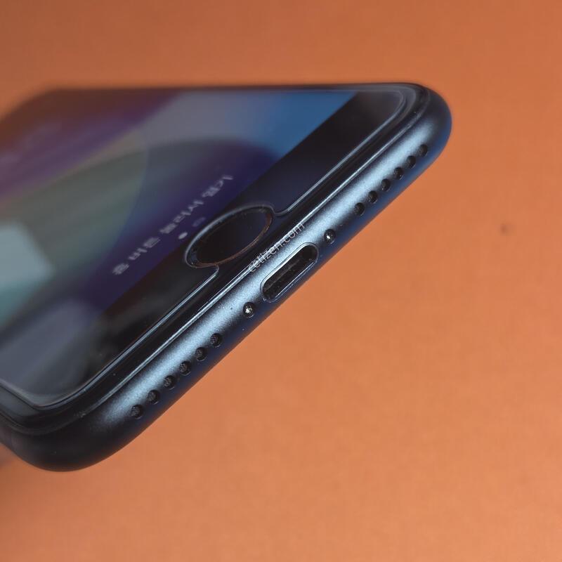 ������SE.64GB���͸�100%S��