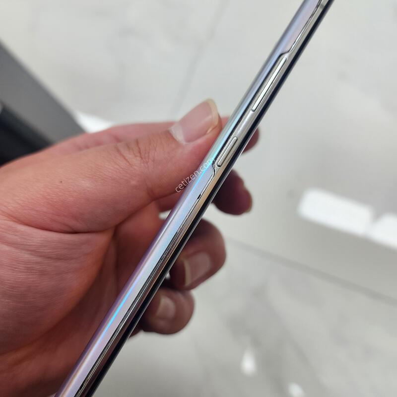 SKT ������S10-5G 256G �ƿ��۷ο� �������� A�� ����ǰ�Դϴ�!