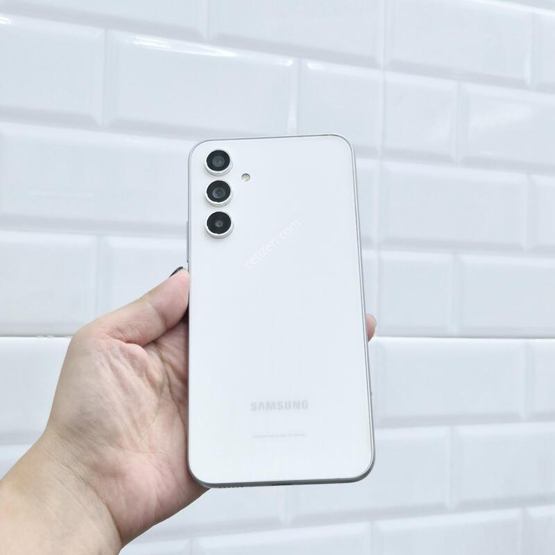 ����������4 ȭ��Ʈ 128GB