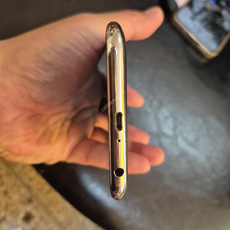 LG X401