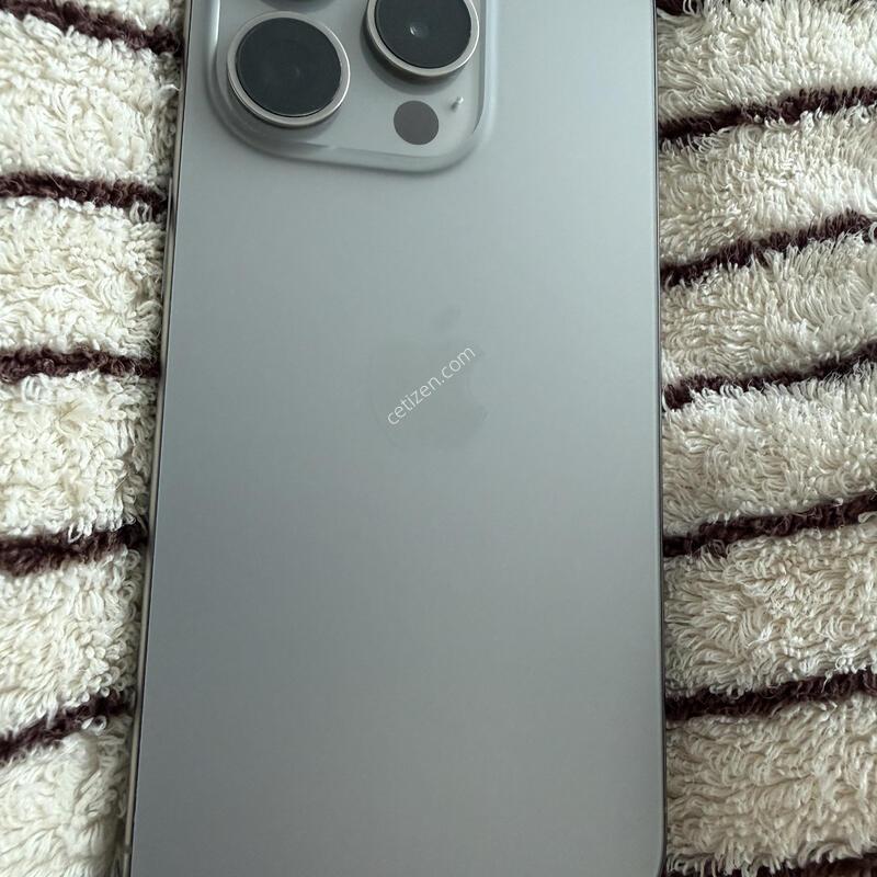 ������ 15���� 256GB ���߷� ƼŸ��