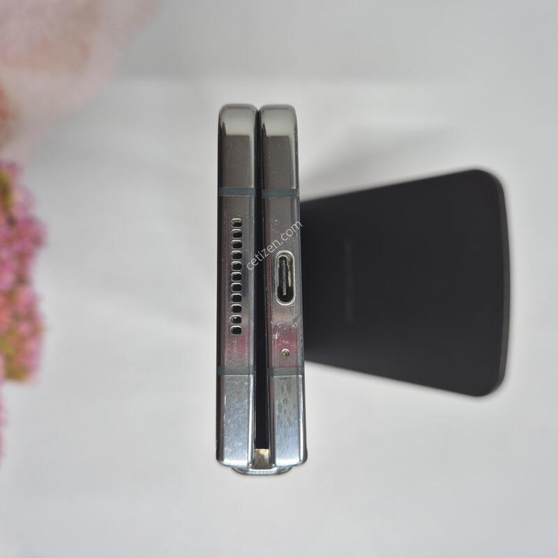 ����������4 �׷��̱׸� 256GB
