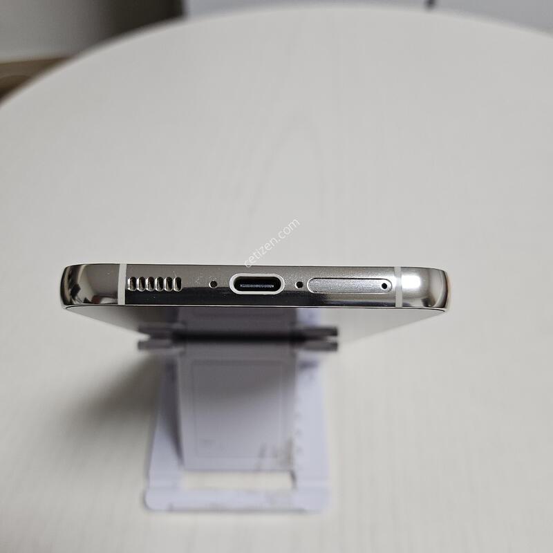 �ַ��� S23 �÷��� S-921A�������������˴ϴ�,