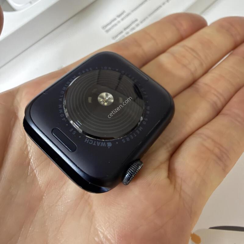 Apple Watch SE 3 �Ǹ�