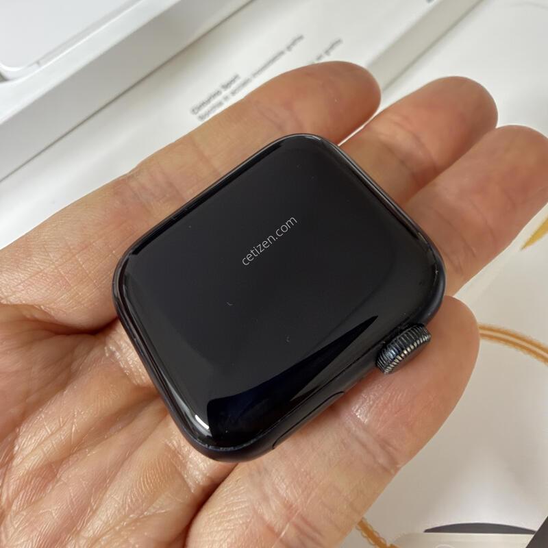 Apple Watch SE 3 �Ǹ�