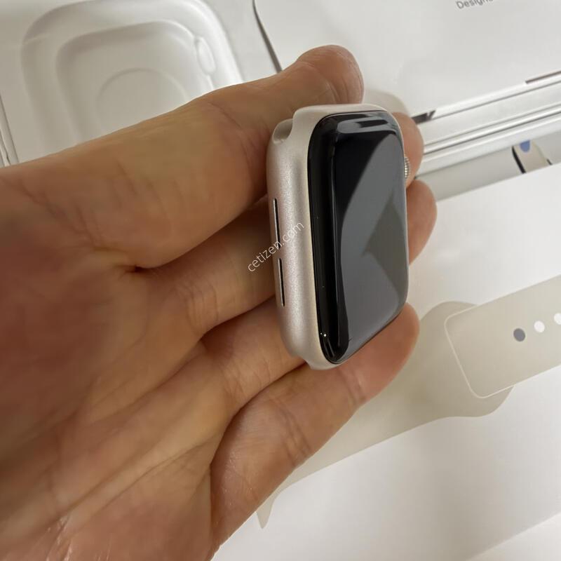 Apple Watch SE 3 �Ǹ�