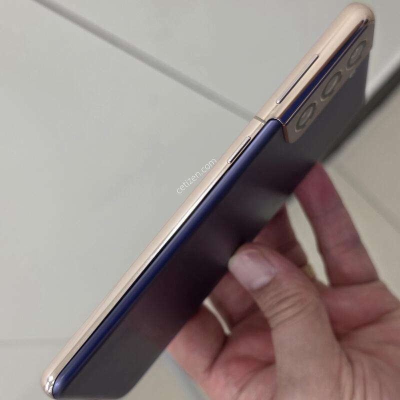 ������ S21 256GB ���̿÷� A�� �Ǹ�