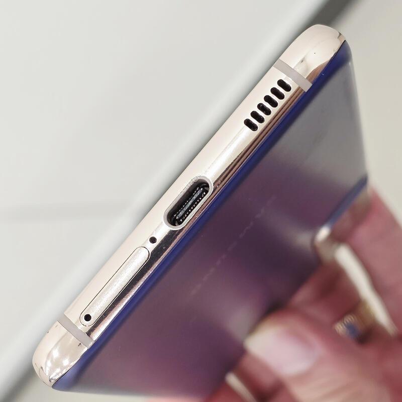 ������ S21 256GB ���̿÷� A�� �Ǹ�