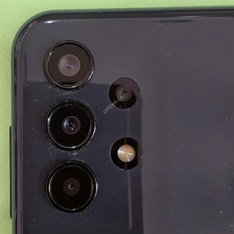 A135 ���� 64�Ⱑ �������� ��ǰ  �Դϴ� �ܻ����