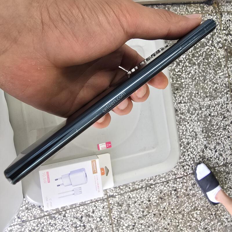 U+ S22��Ʈ��(S908) 256G �׸����� ����� �˴ϴ�