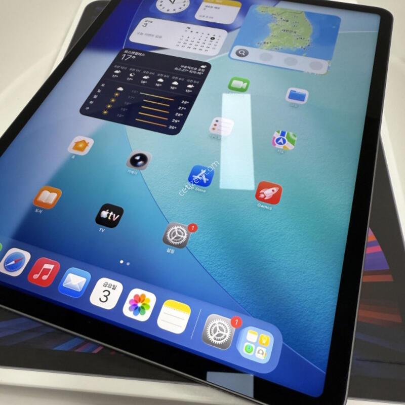 �����е�����12.9 256GB �����潽�� �˴ϴ�.