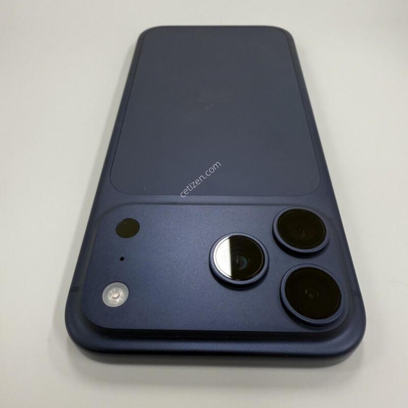 ������17���θƽ� 512GB �ڽ��� �Ǹ��մϴ�.