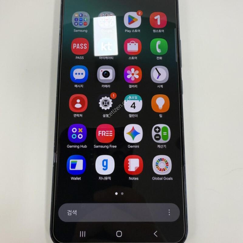 ������S22�÷��� �׸� ����� �Ǹ��մϴ�.