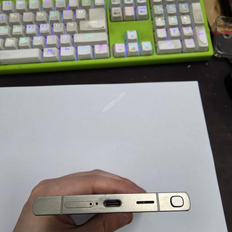 ������s24��Ʈ�� ���ܻ� ��������