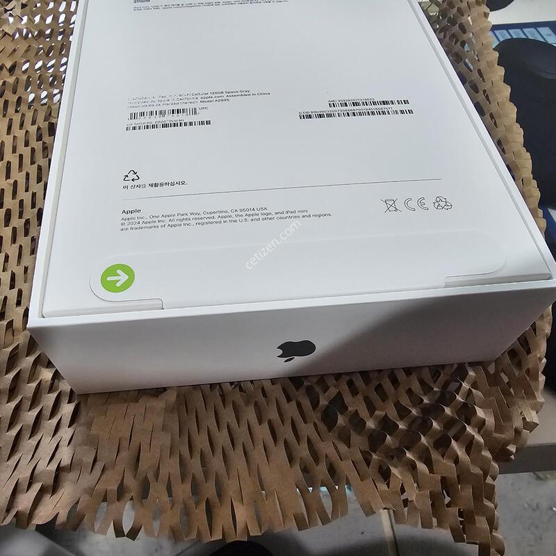 ���귯 �̰��� �����̽��׷��� �����е�̴�7 A17 128g