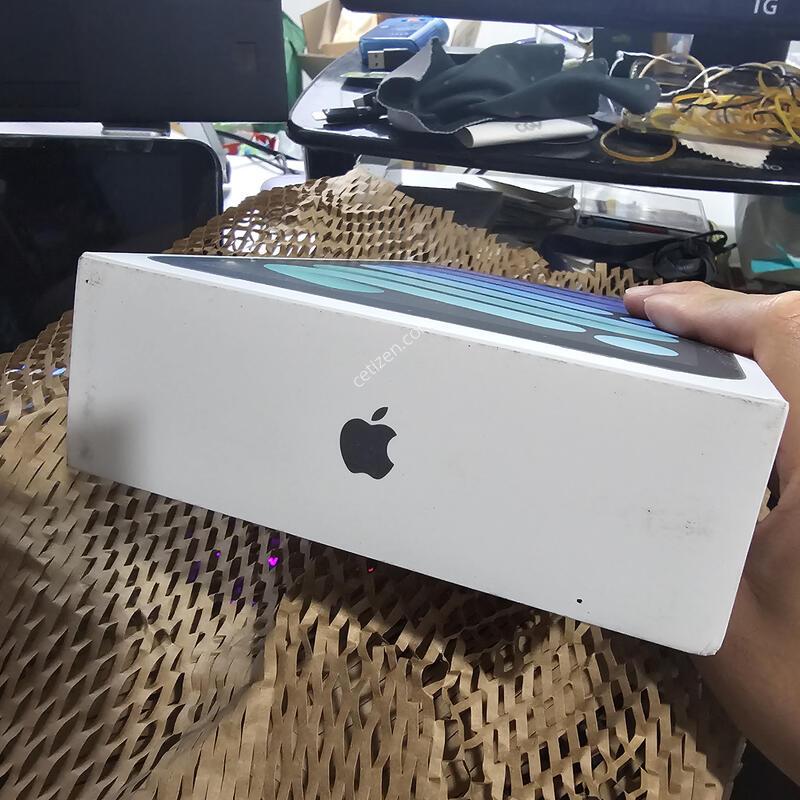 ���귯 �̰��� �����̽��׷��� �����е�̴�7 A17 128g
