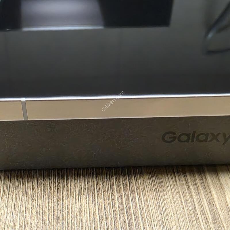 ������s25��Ʈ�� 256g Ƽ�ٴ�����