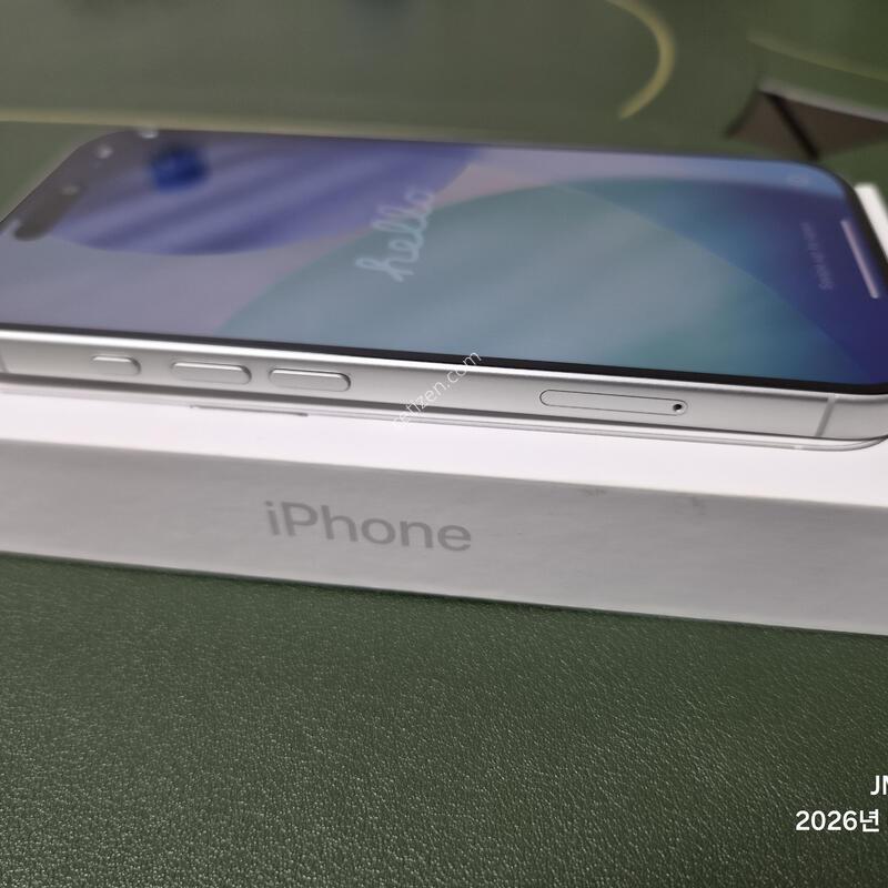 ������16_128g_ȭ��Ʈ����_A+++��