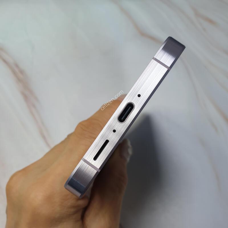 SK ������ ����5 �����϶� 128G S�� �Ǹ��մϴ�
