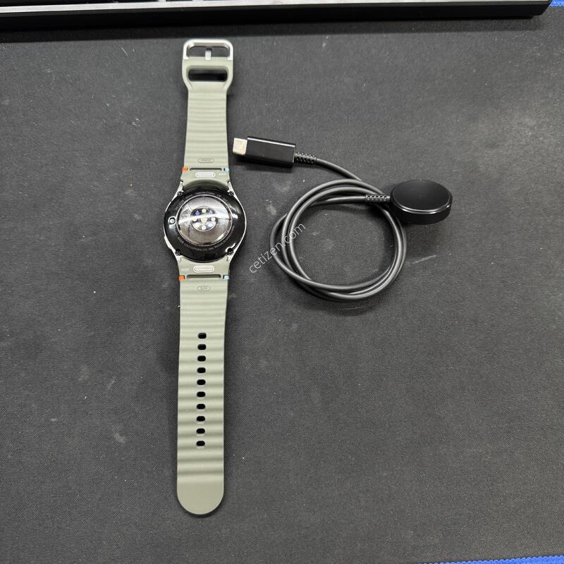 �����ÿ�ġ7 40mm LTE �������� ��Ż� KT