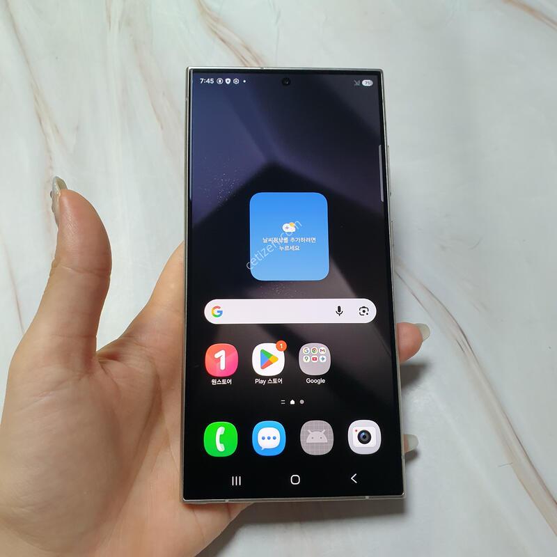 KT ������ S24��Ʈ�� ƼŸ���׷��� 512G ������ �Ǹ��մϴ�