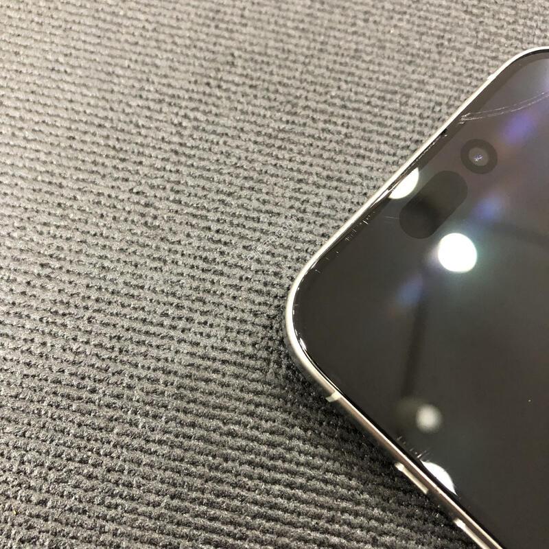 ������15���� ȭ��Ʈ 256G,����������,���͸�����97%,�����ϰ� �Ǹ��մϴ�