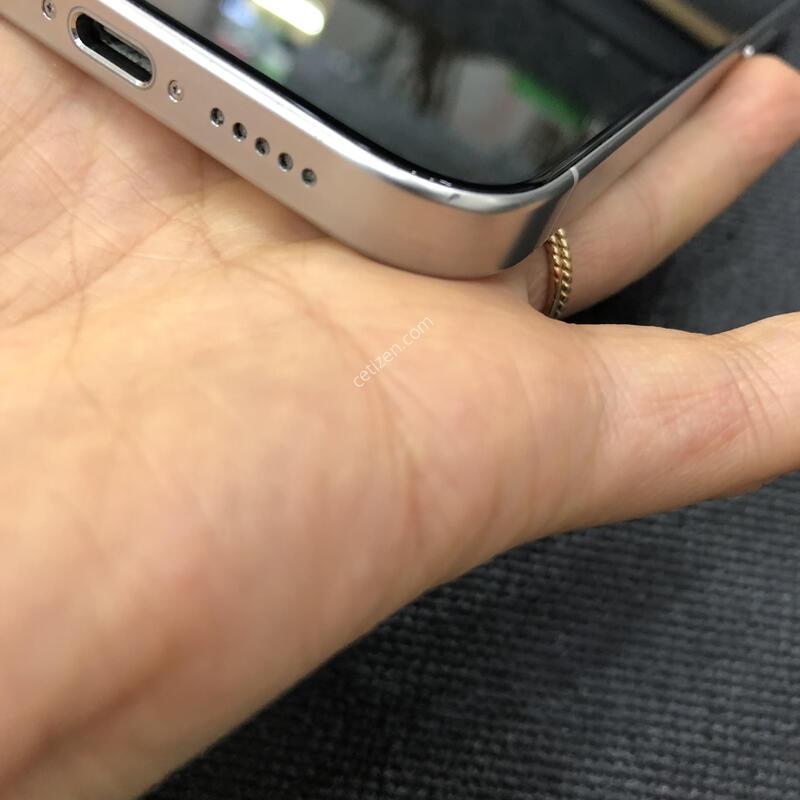 ������15���� ȭ��Ʈ 256G,����������,���͸�����97%,�����ϰ� �Ǹ��մϴ�