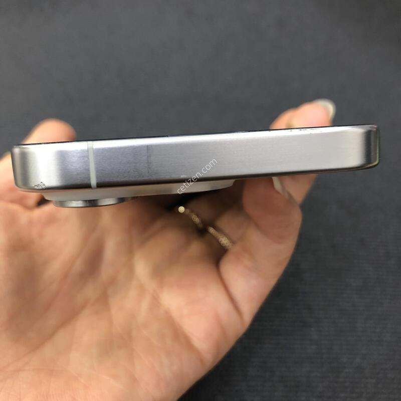 ������15���� ȭ��Ʈ 256G,����������,���͸�����97%,�����ϰ� �Ǹ��մϴ�