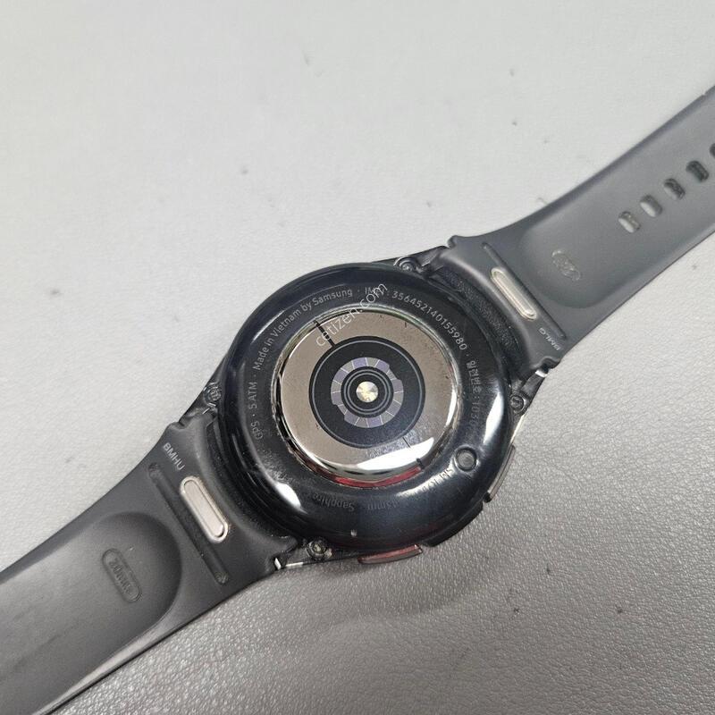 �Ｚ �����ÿ�ġ6 Ŭ���� 43mm ���� LTE���� ~!