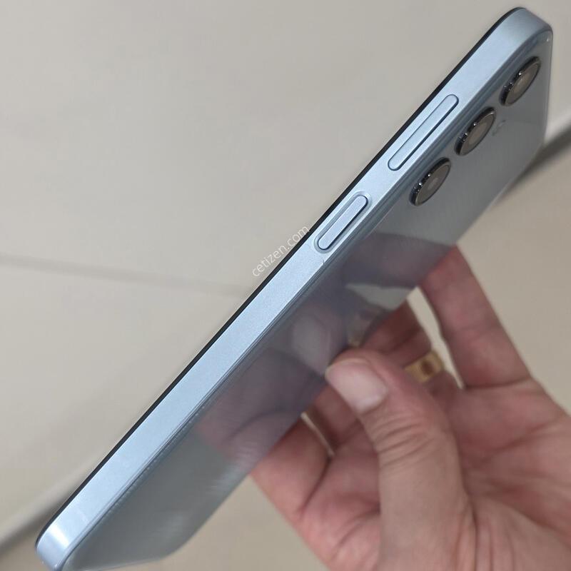 ������ ���̵�7 ��ī�̺��� 128GB ����A�� �Ǹ�
