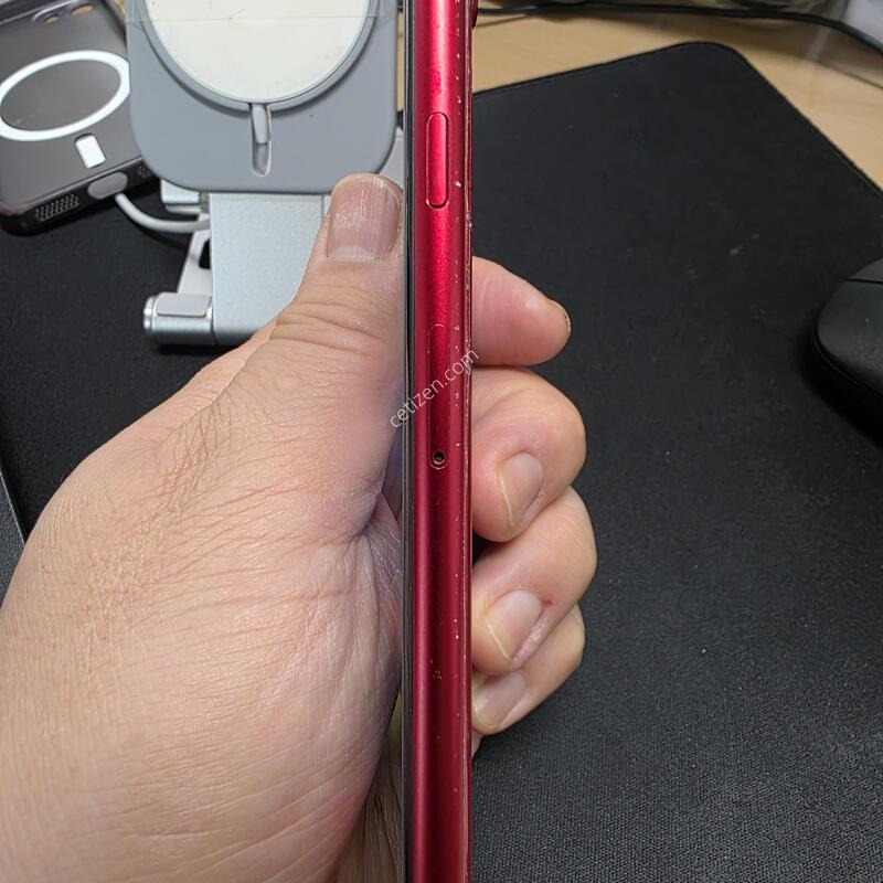 ������SE 3����,128GB
