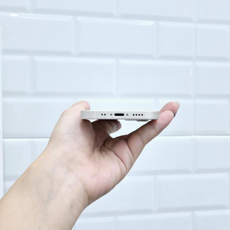 ������12�̴� 128GB ȭ��Ʈ