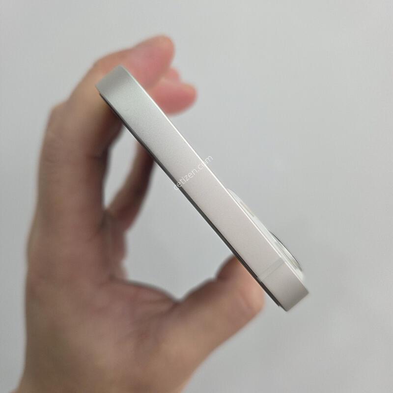 ������13 128GB ȭ��Ʈ ���͸�88%