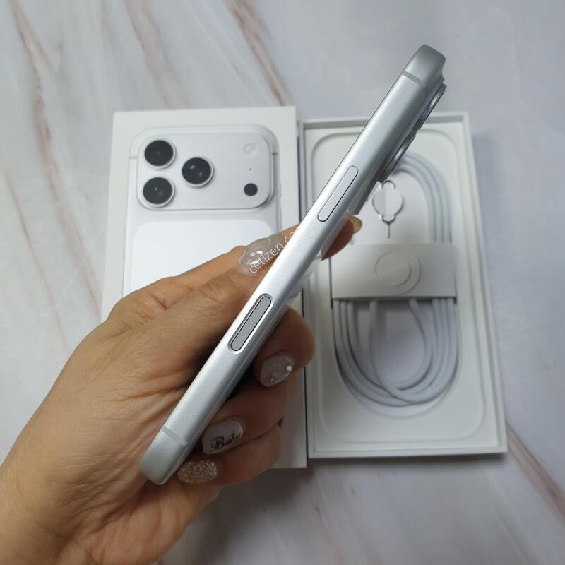 ������17���� �ǹ� 256G ����ǰ �̻�� S�� Ǯ�ڽ�-���͸�100%