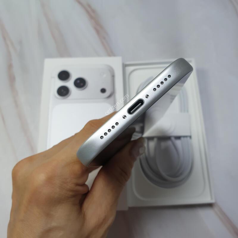 ������17���� �ǹ� 256G ����ǰ �̻�� S�� Ǯ�ڽ�-���͸�100%