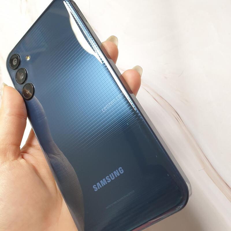 SK ������ ���̵�7 128G ������ S�� �Ǹ��մϴ�
