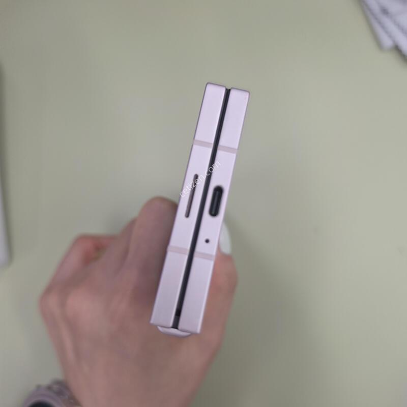 ����������6 256GB