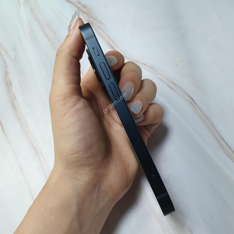 ������13�̴� ���� 128G A�� �Ǹ��մϴ�