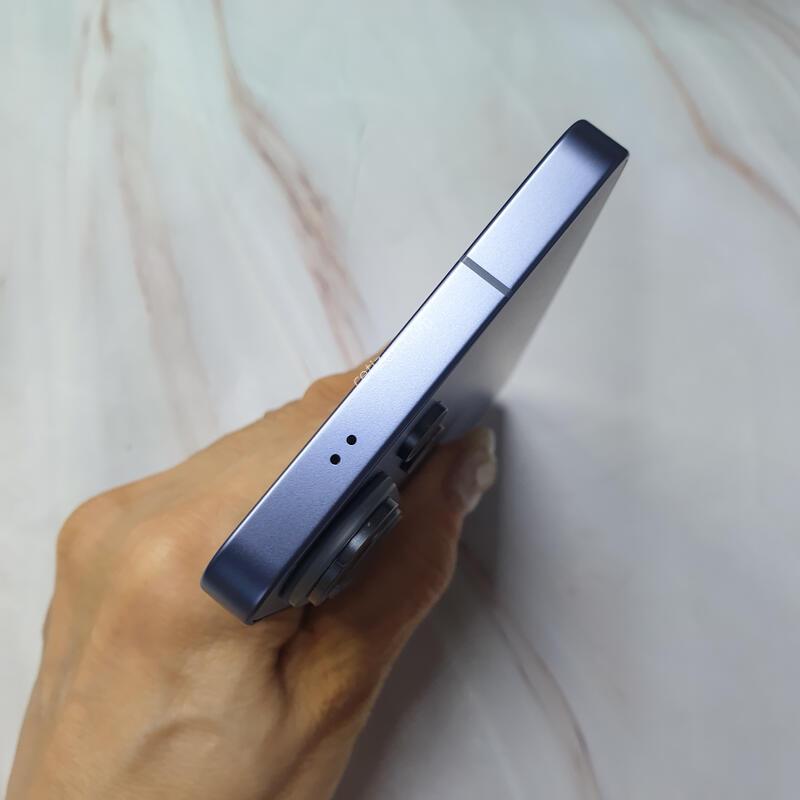 LG ������ S26��Ʈ�� ���̿÷� 256G ���� �̻��� S�� �Ǹ��մϴ�