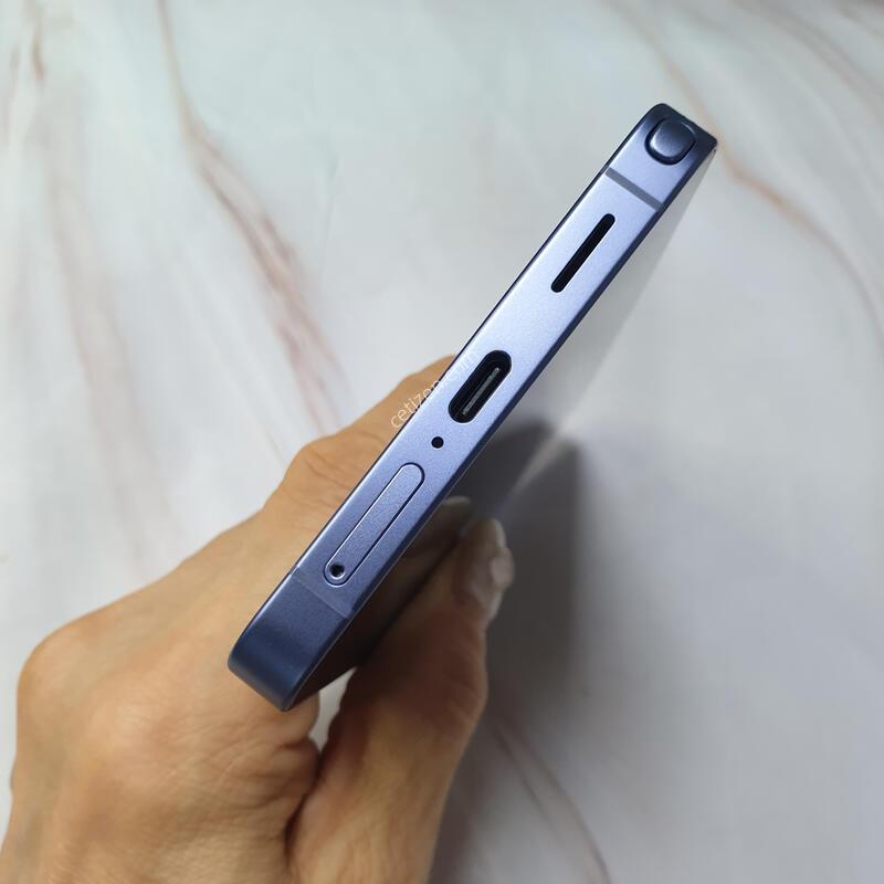 LG ������ S26��Ʈ�� ���̿÷� 256G ���� �̻��� S�� �Ǹ��մϴ�