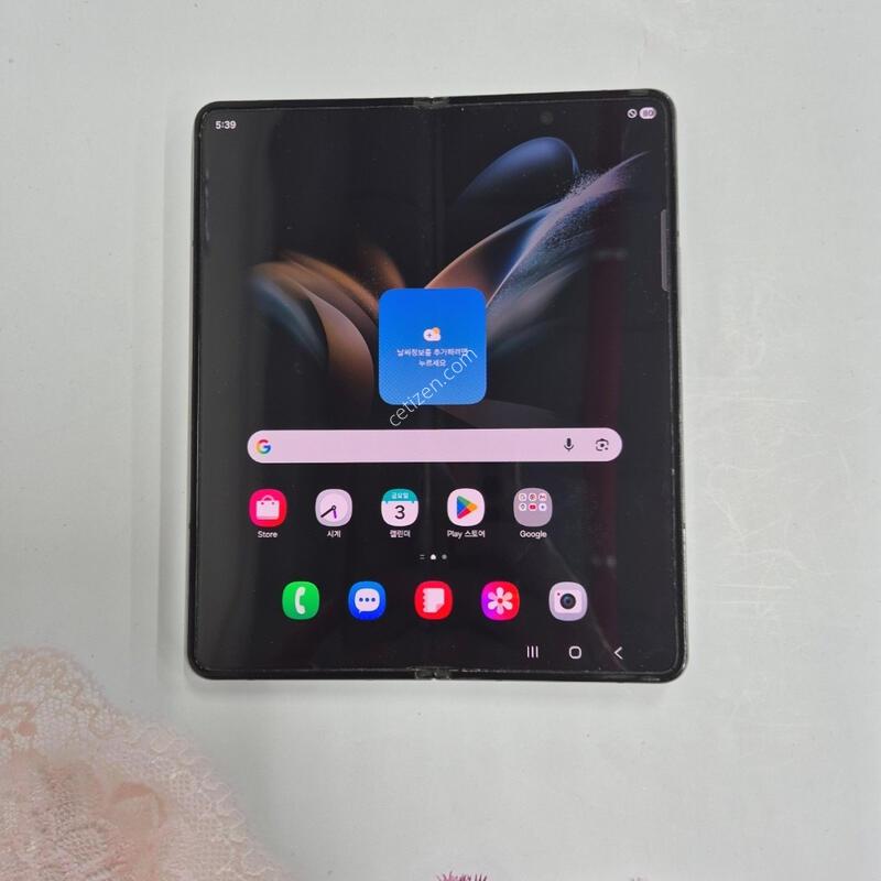 ����������4 �׷��̱׸� 256GB