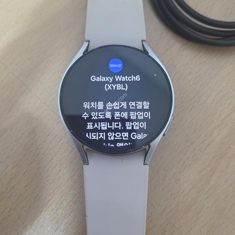 ������ ��ġ6 (LTE) 40mm �Ǹ��մϴ�